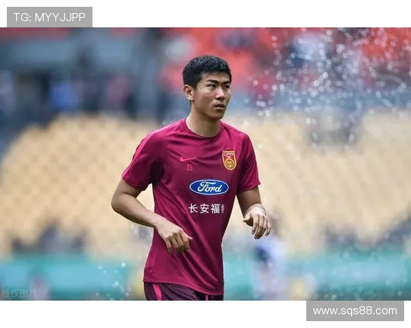 官方宣布武汉三镇续约刘奕鸣