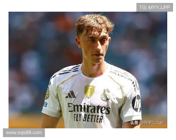 赫伊森重伤仍大笑惹怒中国球迷 赫伊森重伤仍大笑惹怒中国球迷